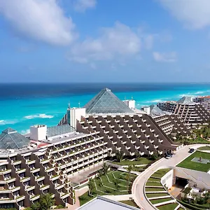paradisus-cancun.quintano-roohotels.com/