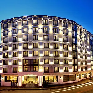 istanbul-dora-hotel.istanbul-turkeyhotels.com/